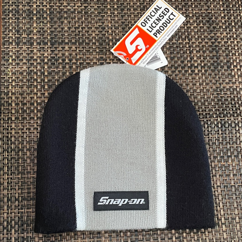 Snap-on Black and Gray Beanie Hat